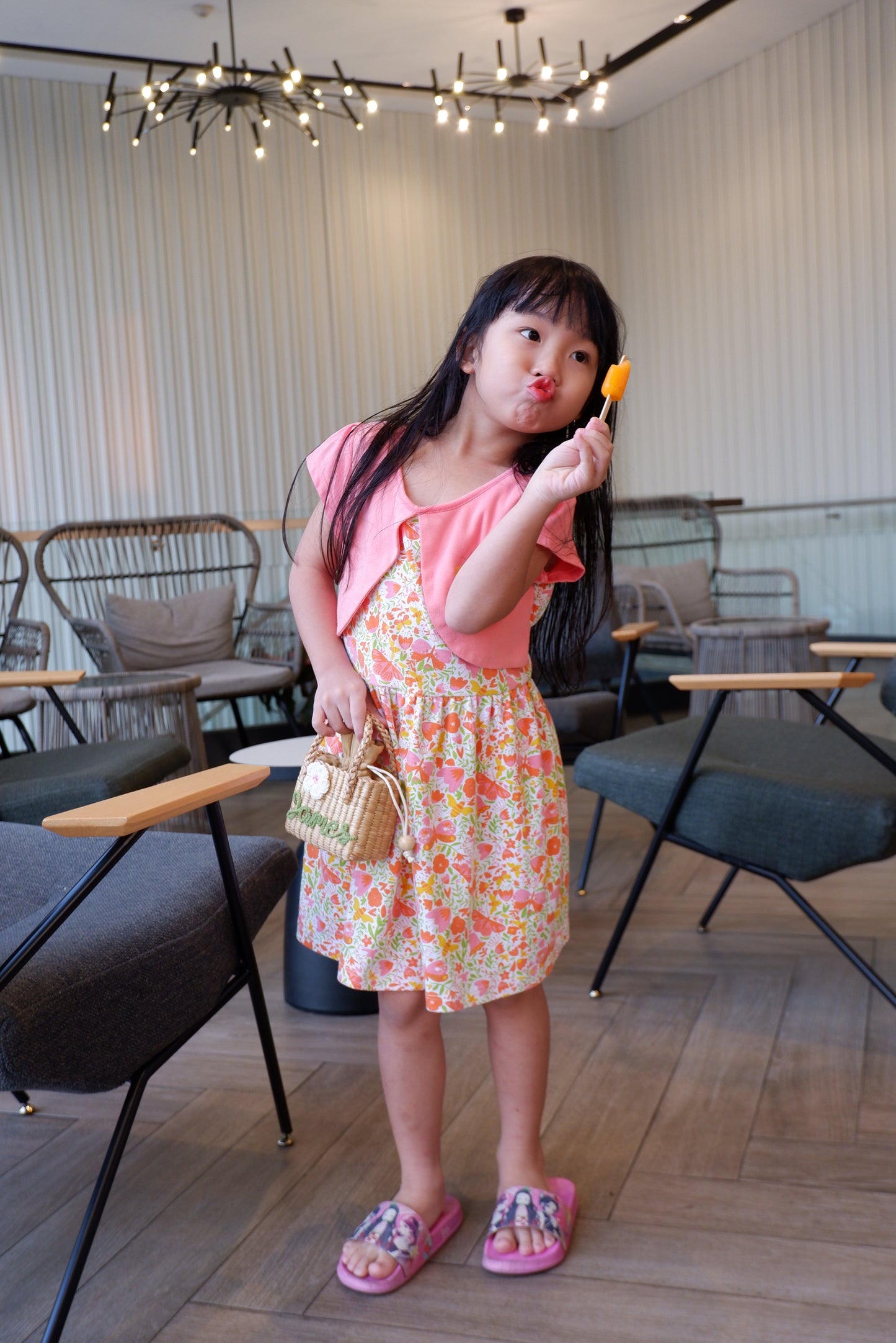 flower girl gift, gift for girl, monogram kids bag, girl straw purse