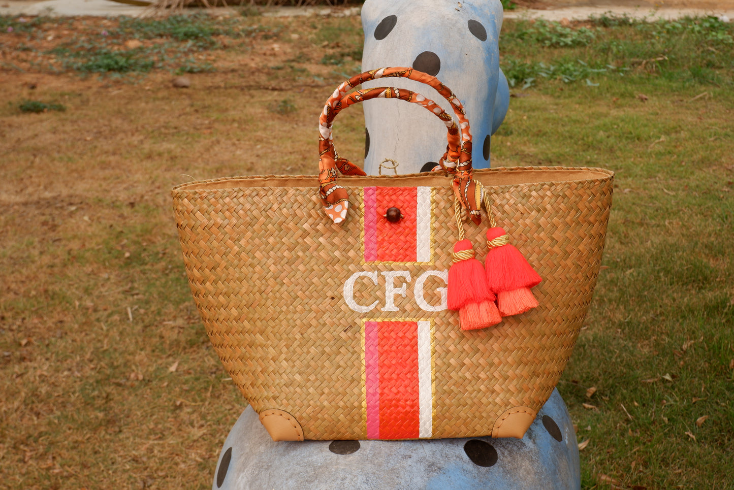 monogram bridesmaids tote , straw beach bag , wedding favour bags