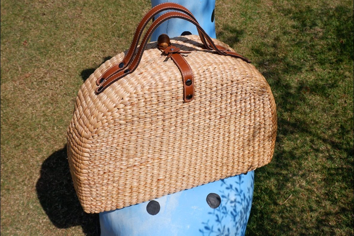 Large Picnic Basket Tote with Leather handle