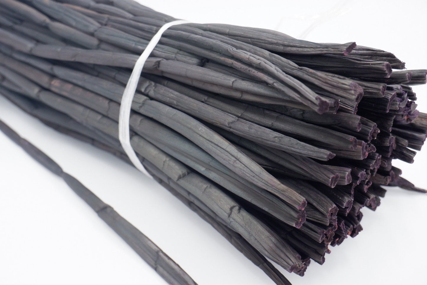 100pcs black dried hyacinth , Dry water hyacinth raw, Raw material for making Handcraft