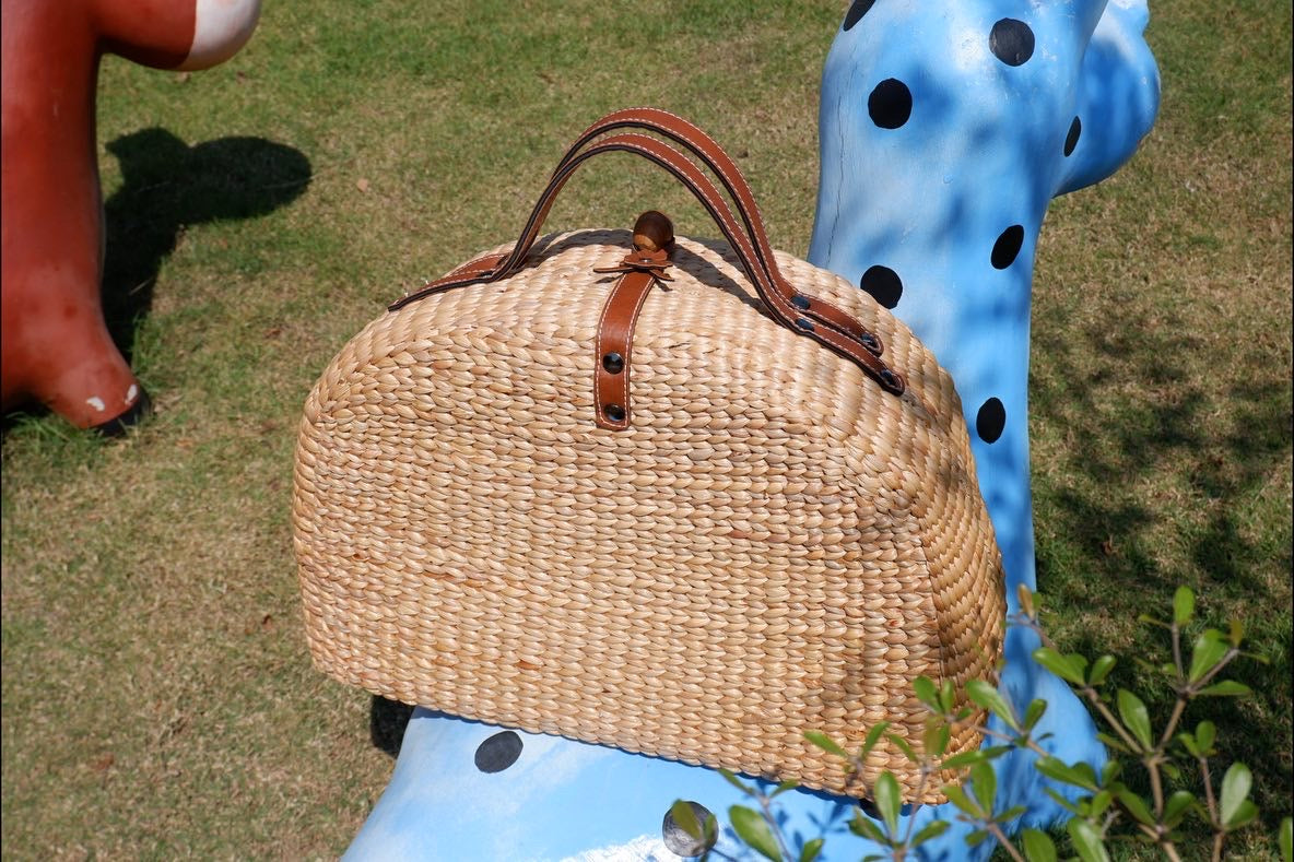 Large Picnic Basket Tote with Leather handle