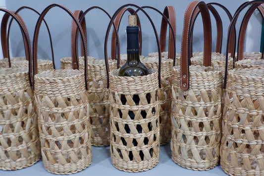 Luxury Water Hyacinth Wine Bottle Holder with Leather Handle – Handmade Woven Basket