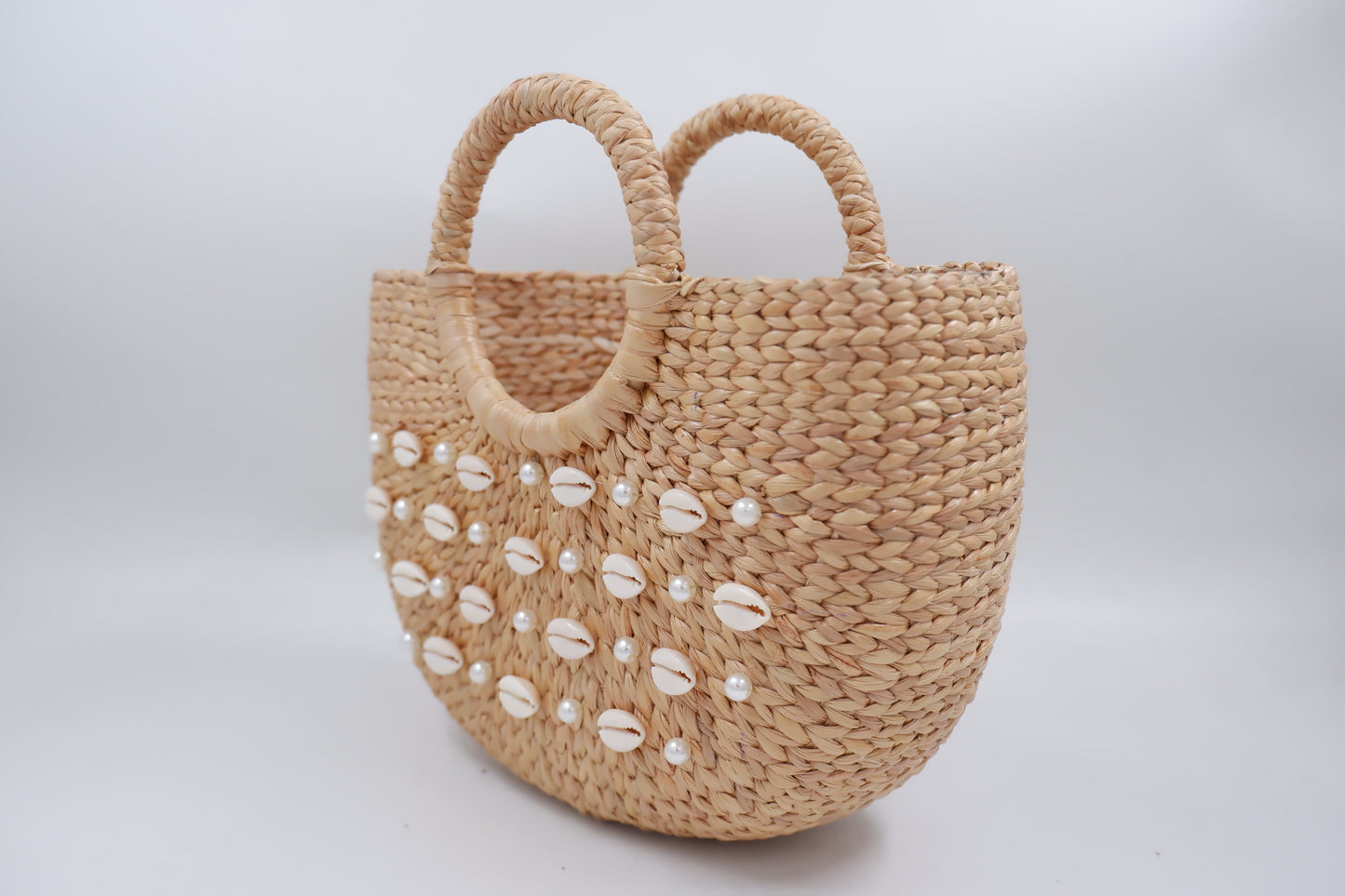 straw beach bag with pearl and shell Women Beach Handmade Woven Tote Bag