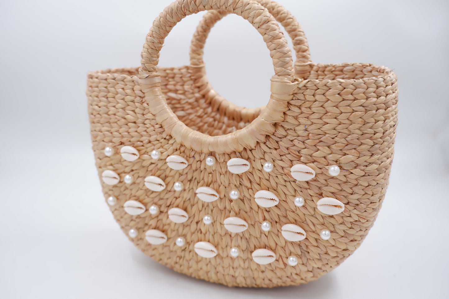 straw beach bag with pearl and shell Women Beach Handmade Woven Tote Bag