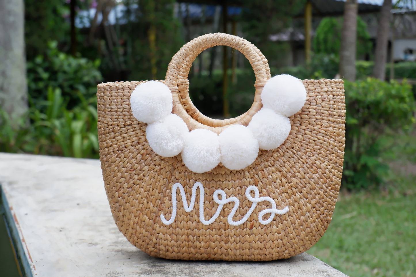 mrs beach bag with pom pom