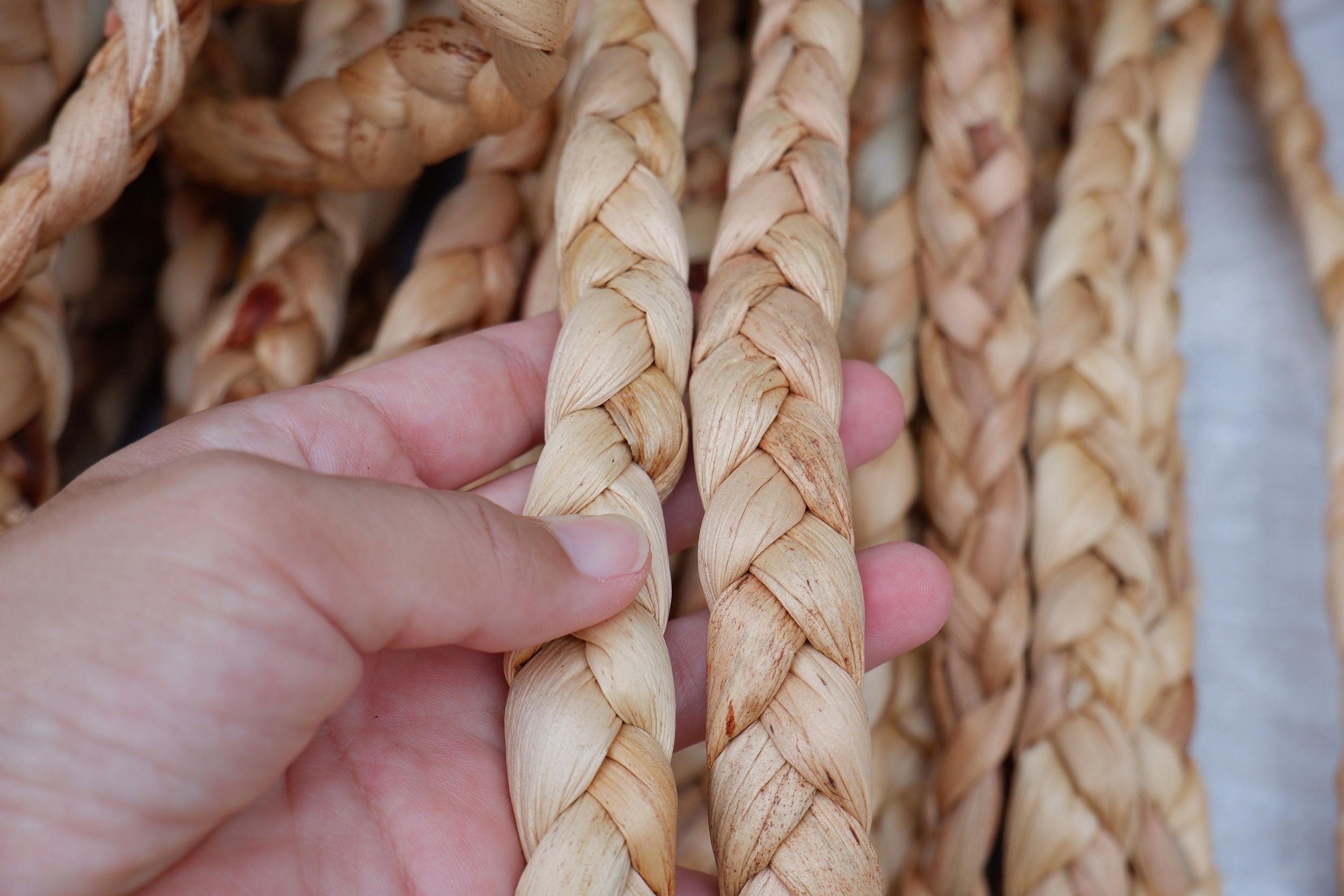 20mm braided rope, water hyacinth rope, seagrass rope, raffia rope ...