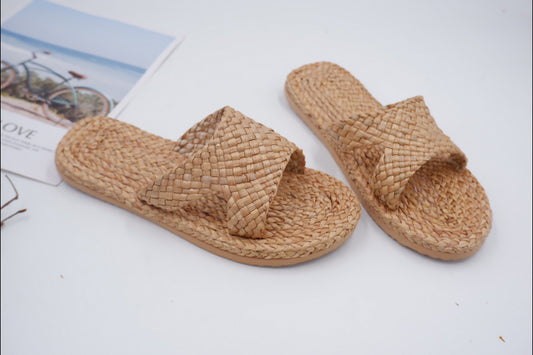 Hotel Sandals, straw sandals, water hyacinth sandals beach sandal