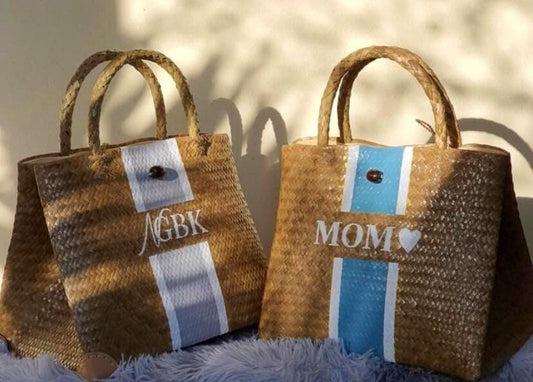 Monogram bag bachelorette / straw beach bag / bridesmaid tote / Engagement Gifts